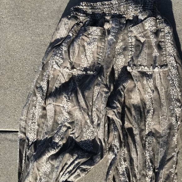 loose pattern flowy pants - Picture 5 of 5